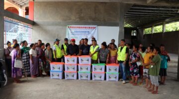 Bantuan Kemanusiaan Internasional: 500 Paket Sandang Disalurkan, 53 Paket Bagi Dua Desa Terdampak Banjir Bandang Aceh Tenggara