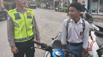 Satlantas Polres Batu Bara Lakukan Peneguran Peraturan Lalu Lintas di Pos Lantas Simpang Empat Lima Puluh – Kegiatan Aman Lancar