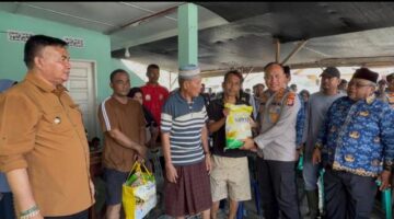 Di Tengah Musibah, Kapolres dan Bupati Aceh Tenggara Hadir Menguatkan Korban Kebakaran